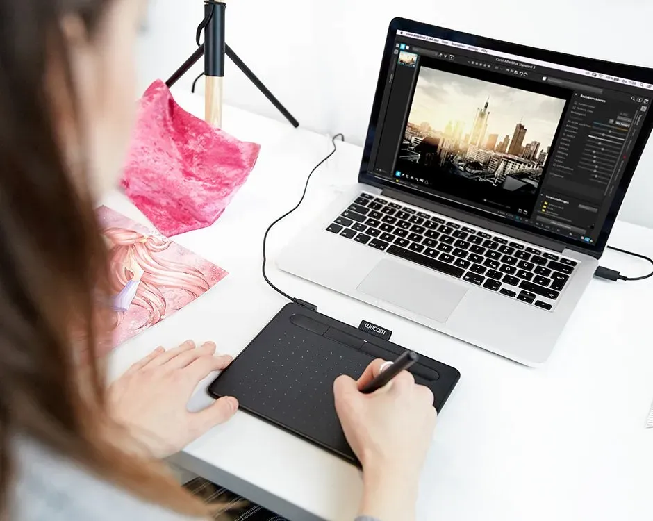 Wacom Intuos Small Black CTL-4100K-N